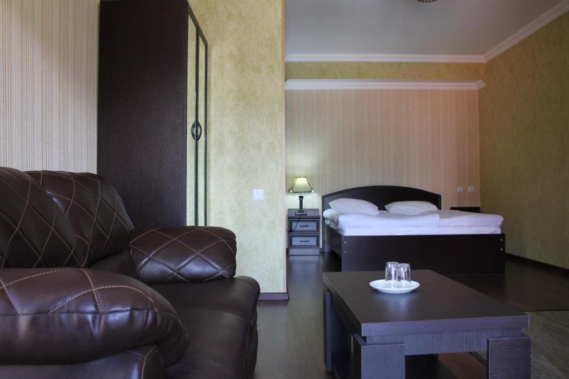 Hotel Grand Palace Akhaltsikhe  Ngoại thất bức ảnh